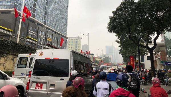Ùn tắc giao thông khi diễn ra Đại hội XIII - Sputnik Việt Nam