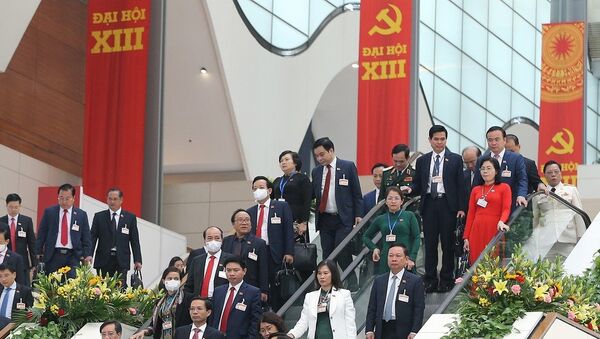Các đại biểu kết thúc phiên họp sáng 30/1.  - Sputnik Việt Nam