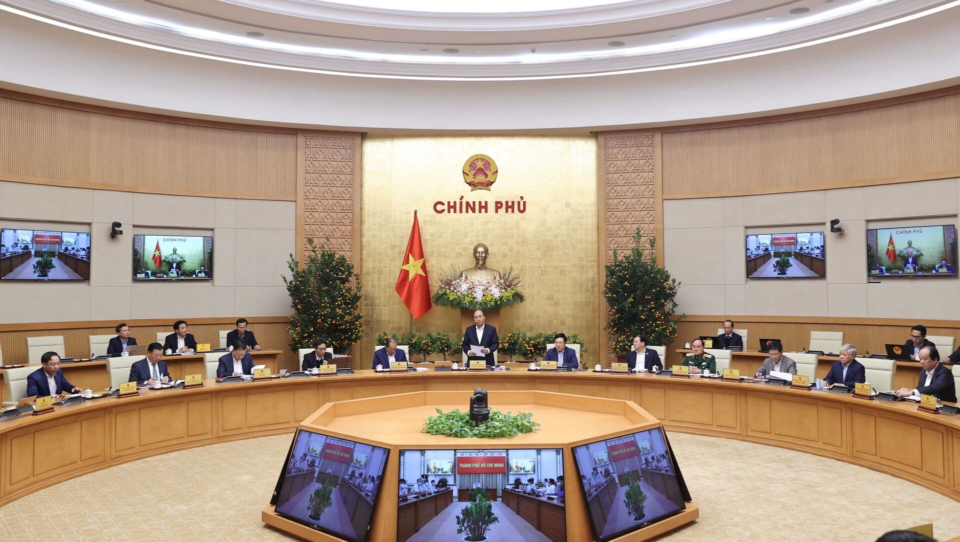 Thủ tướng Nguyễn Xuân Phúc chủ trì phiên họp Chính phủ thường kỳ tháng 1 năm 2021 - Sputnik Việt Nam, 1920, 02.02.2021
