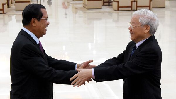 Ông Hun Sen và Tổng Bí thư Nguyễn Phú Trọng - Sputnik Việt Nam