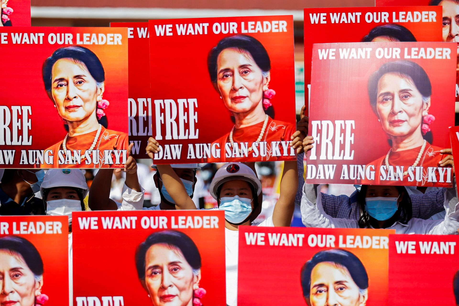 Cựu lãnh đạo Myanmar Aung San Suu Kyi đối mặt với hai cáo buộc mới - Sputnik Việt Nam, 1920, 01.03.2021