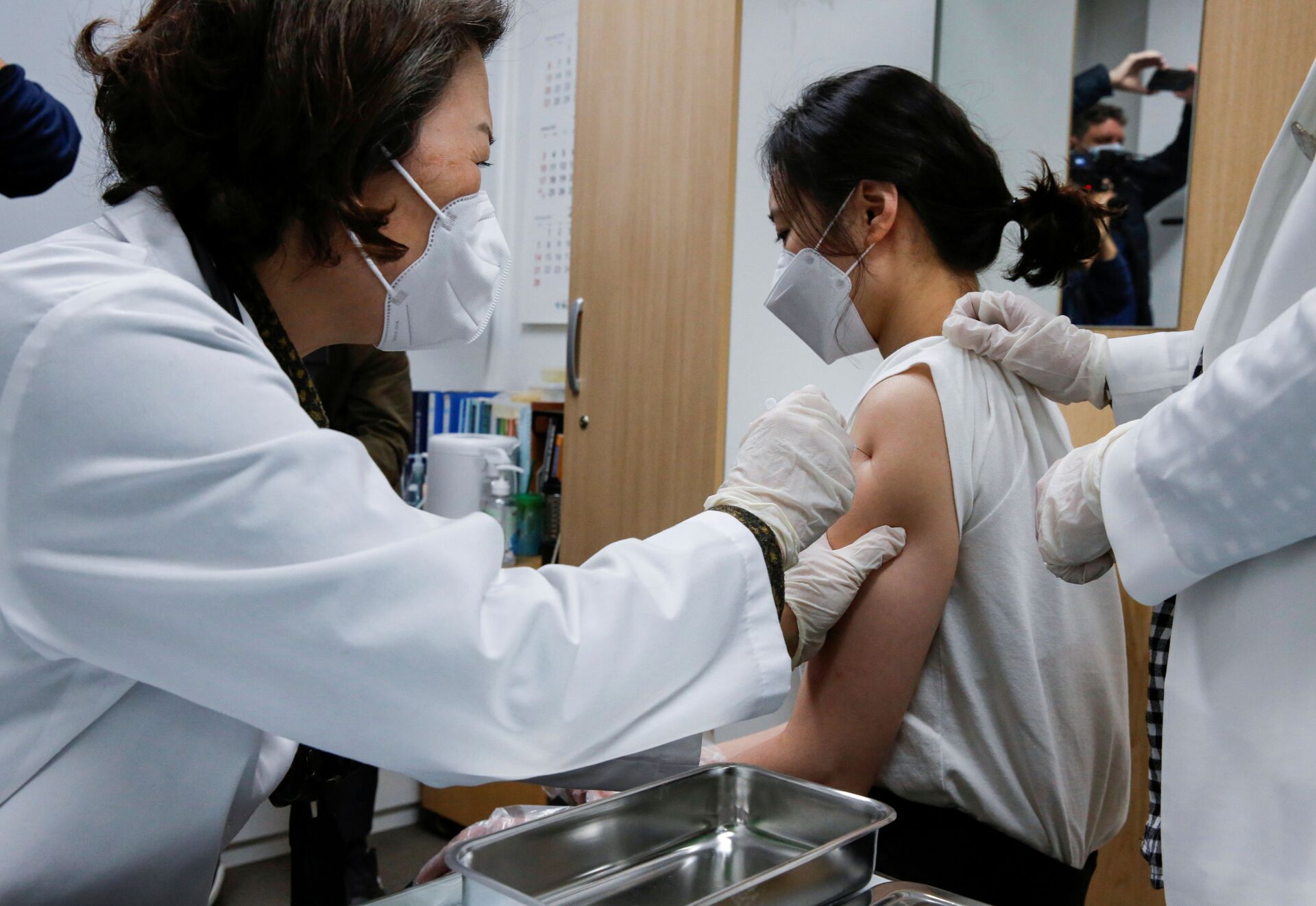Tại Hàn Quốc, vắc-xin AstraZeneca dẫn đến 2 trường hợp tử vong - Sputnik Việt Nam, 1920, 03.03.2021