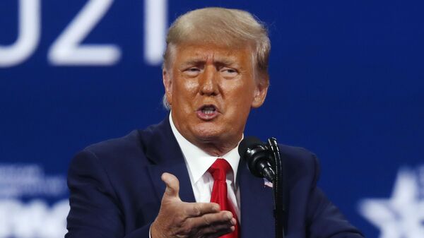 Cựu Tổng thống Mỹ Donald Trump phát biểu tại Hội nghị phái Bảo thủ CPAC ở Orlando. - Sputnik Việt Nam