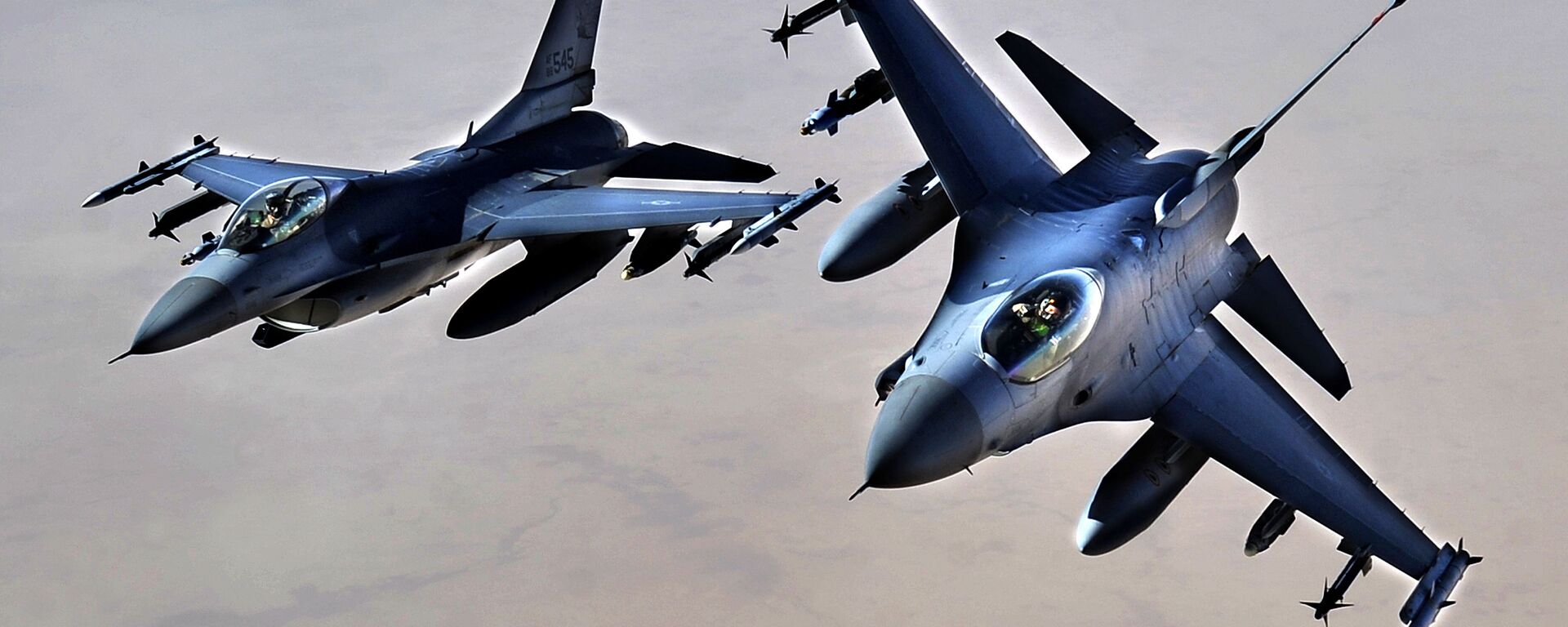 Chiến đấu cơ F-16 của Không lực Hoa Kỳ trên lãnh thổ Iraq. - Sputnik Việt Nam, 1920, 06.05.2022