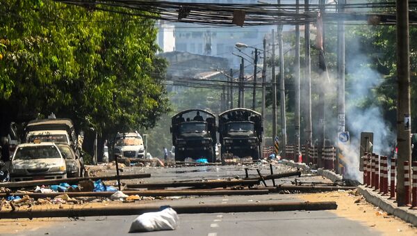 Cuộc biểu tình ở Yangon, Myanmar. - Sputnik Việt Nam