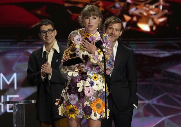 Ca sĩ Taylor Swift tại lễ trao giải Grammy ở Los Angeles - Sputnik Việt Nam