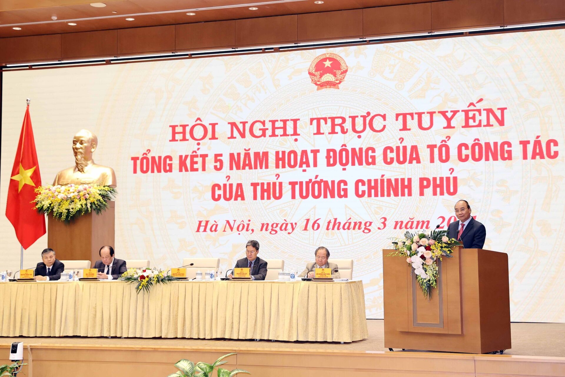 Thủ tướng Việt Nam đánh giá gì về Tổ công tác của mình 5 năm qua? - Sputnik Việt Nam, 1920, 16.03.2021