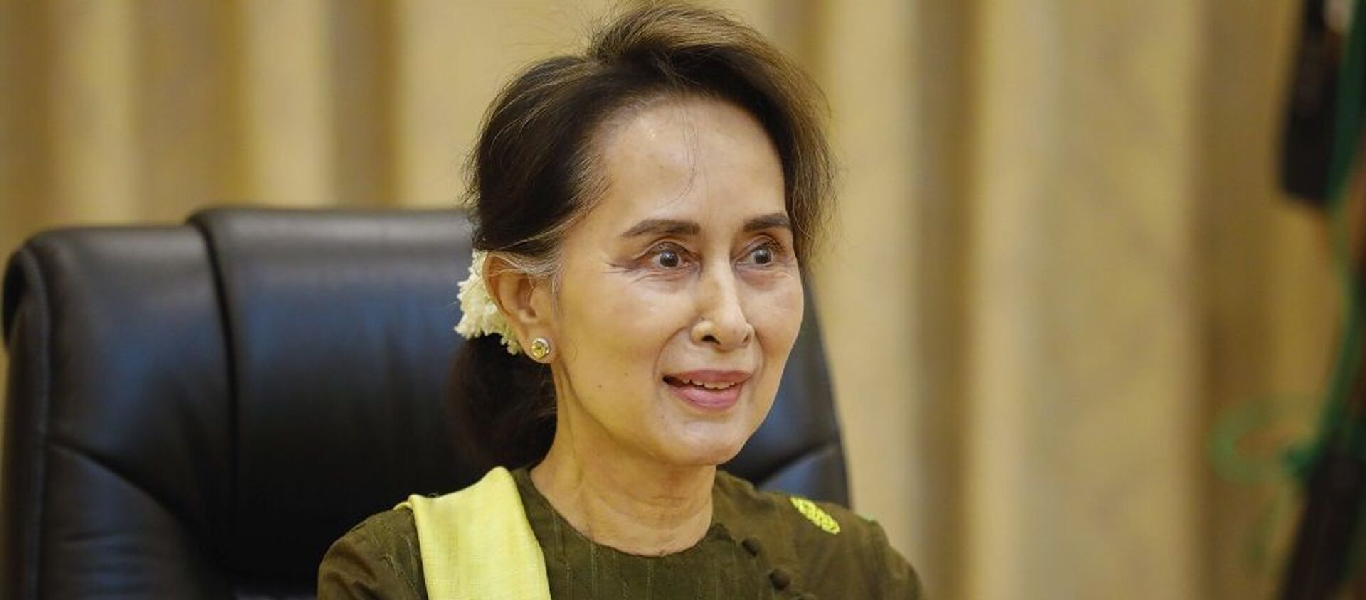 Aung San Suu Kyi, Bộ trưởng Ngoại giao Myanmar và Quốc vụ khanh cho Tổng thống - Sputnik Việt Nam, 1920, 23.03.2021