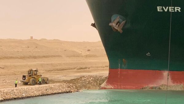 Tàu container Ever Given mắc cạn ở kênh đào Suez - Sputnik Việt Nam