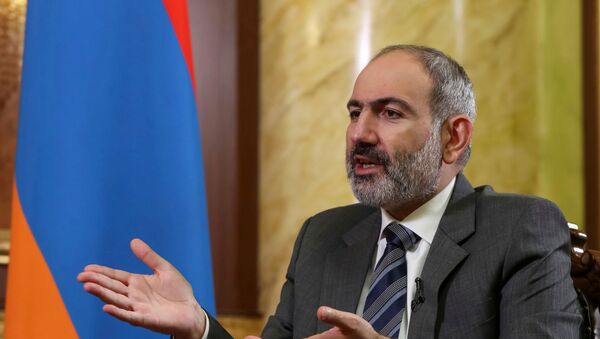 Thủ tướng Armenia Nikol Pashinyan trong cuộc phỏng vấn với Reuters ở Yerevan, Armenia - Sputnik Việt Nam