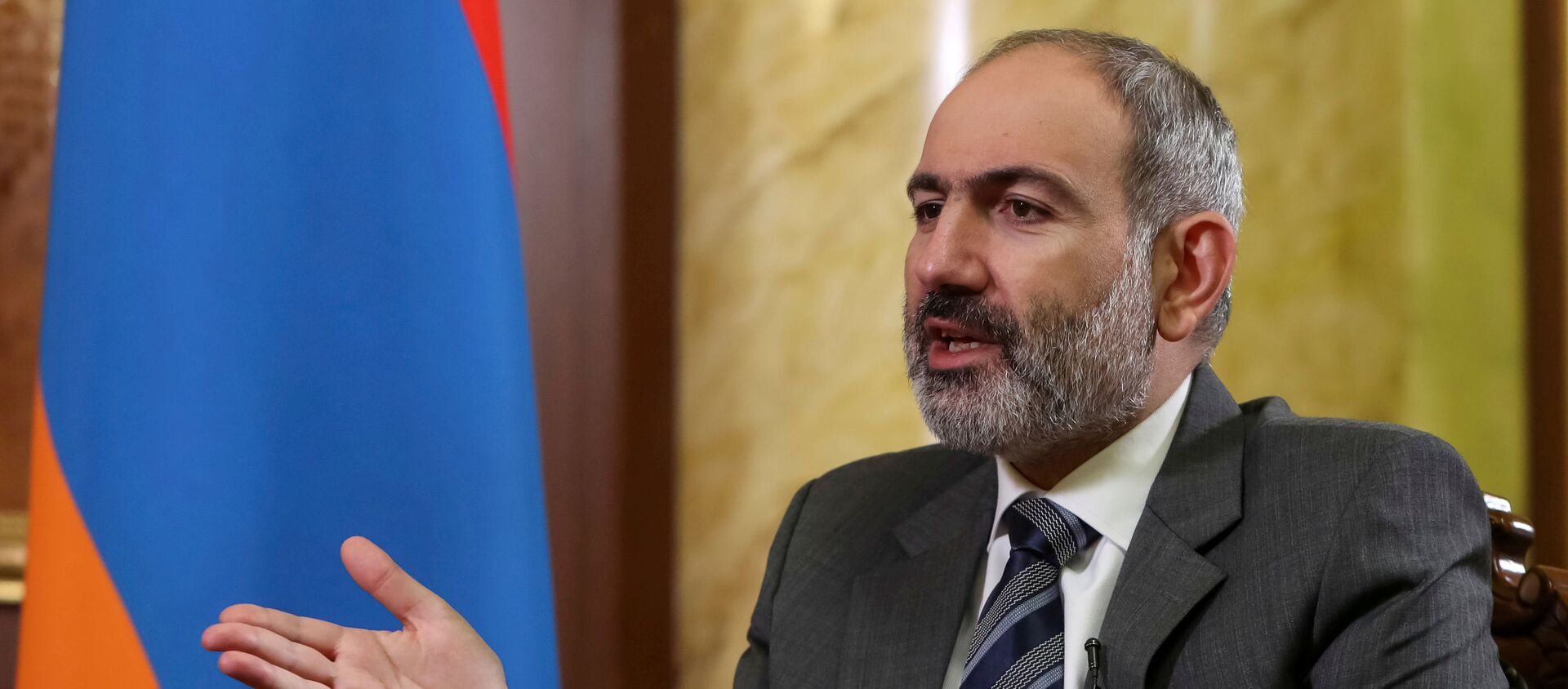 Thủ tướng Armenia Nikol Pashinyan trong cuộc phỏng vấn với Reuters ở Yerevan, Armenia - Sputnik Việt Nam, 1920, 28.03.2021