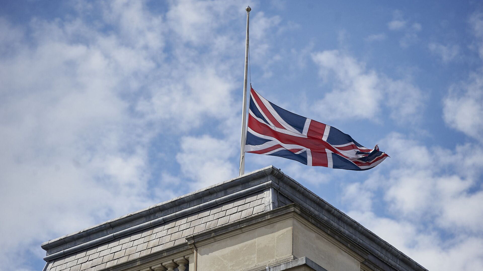 Quốc kỳ Anh trên tòa nhà Bộ Ngoại giao Anh ở London. - Sputnik Việt Nam, 1920, 19.04.2022