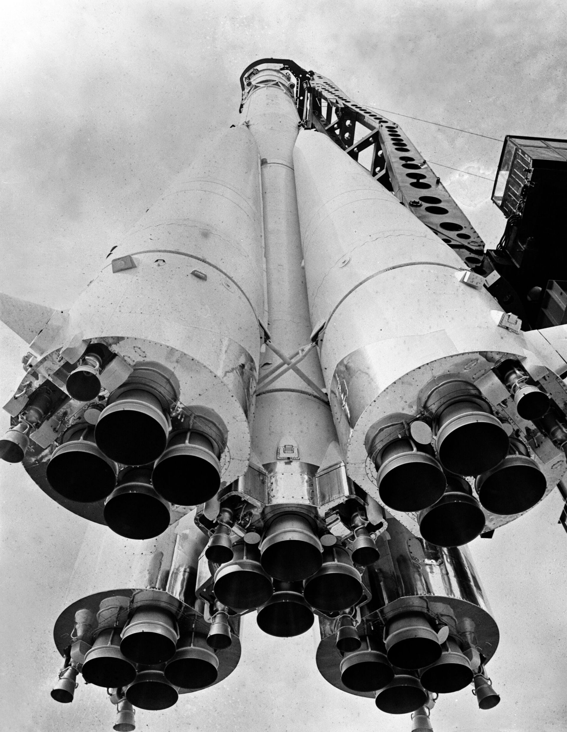 Từ tên lửa xuyên lục địa R-7 đến tên lửa đưa các tàu vũ trụ lên không gian - Sputnik Việt Nam, 1920, 12.04.2021