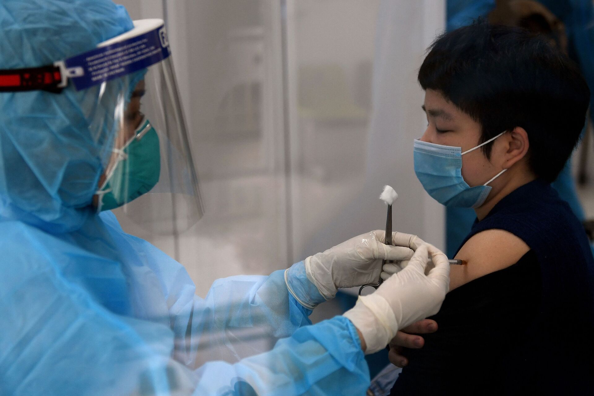Rút ngắn thời gian nghiên cứu thử nghiệm, tháng 8 Việt Nam sẽ có vaccine sản xuất trong nước - Sputnik Việt Nam, 1920, 12.04.2021