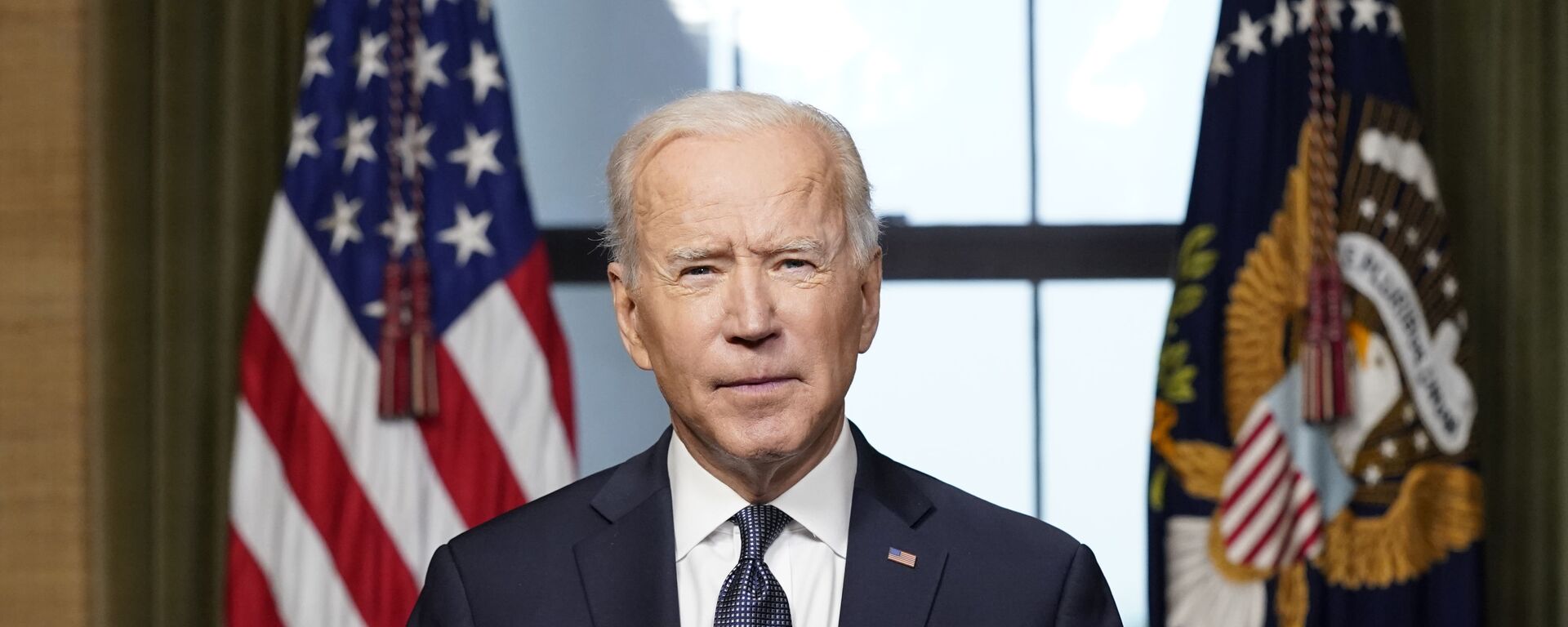 Tổng thống Joe Biden phát biểu từ Phòng Hiệp ước ở Nhà Trắng vào Thứ Tư, ngày 14 tháng 4 năm 2021, về việc rút phần còn lại của Hoa Kỳ. quân đội từ Afghanistan. - Sputnik Việt Nam, 1920, 15.04.2021