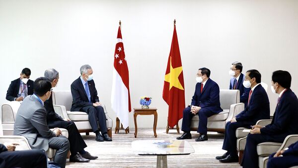 Thủ tướng Phạm Minh Chính hội kiến Thủ tướng Singapore Lý Hiển Long - Sputnik Việt Nam