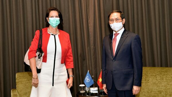 Bộ trưởng Ngoại giao Bùi Thanh Sơn tiếp Đặc phái viên của Tổng Thư ký Liên hợp quốc về Myanmar - Sputnik Việt Nam