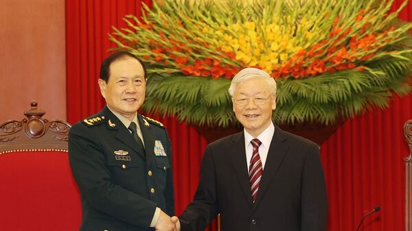 Tổng Bí thư Nguyễn Phú Trọng, Bí thư Quân ủy Trung ương tiếp Bộ trưởng Bộ Quốc phòng Trung Quốc Ngụy Phượng Hòa - Sputnik Việt Nam