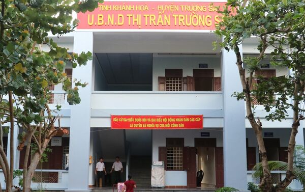  Công tác chuẩn bị công tác bầu cử tại UBND thị trấn Trường Sa. - Sputnik Việt Nam