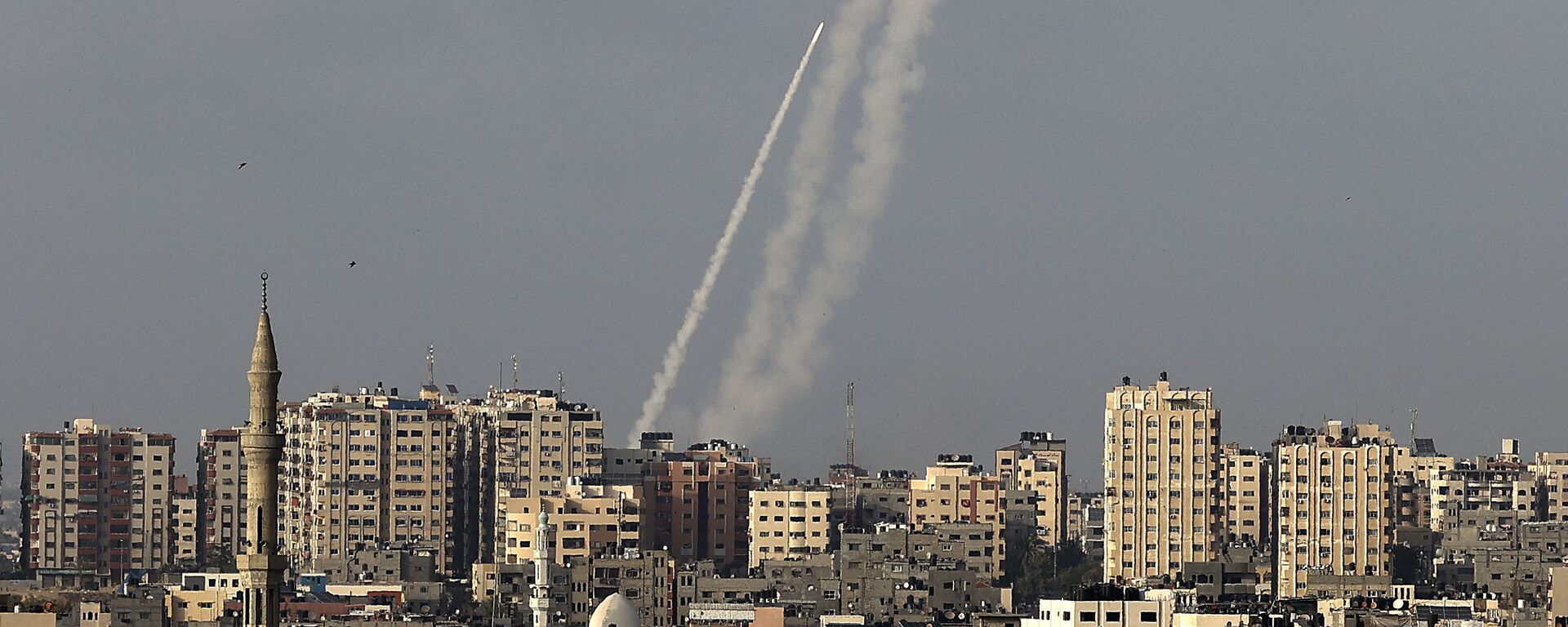 Khoảng 150 tên lửa đã được bắn từ Dải Gaza vào Israel - Sputnik Việt Nam, 1920, 11.05.2021