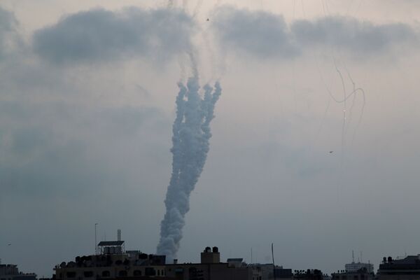 Phóng tên lửa từ Dải Gaza sang Israel  - Sputnik Việt Nam