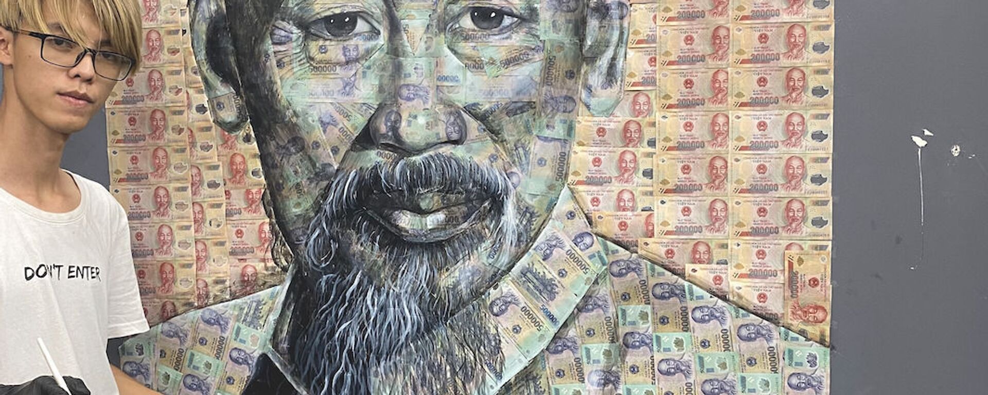 Lê Đại Phát và bức tranh Chủ tịch Hồ Chí Minh bằng tiền polymer - Sputnik Việt Nam, 1920, 12.05.2021