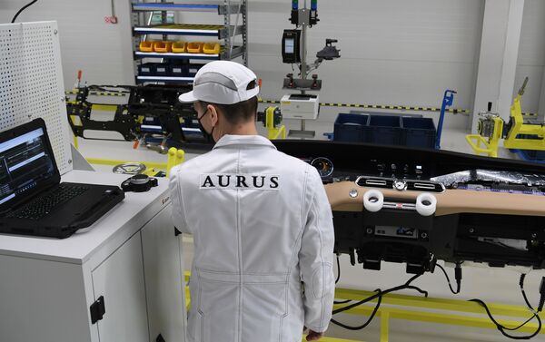 Dây chuyền cuối lắp ráp xe Aurus Senat tại nhà máy ở Tatarstan (Nga). - Sputnik Việt Nam