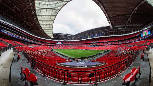 Sân vận động «Wembley» ở London (Anh), sẽ tổ chức 8 trận đấu: Anh - Croatia (13/6), Anh - Scotland (18/6), CH Séc - Anh (22/6), vòng 1/8 (26/6), 1/8 chung kết (29/6), Bán kết - Chung kết (6/7), Bán kết (7/7) và Chung kết (11/7). - Sputnik Việt Nam