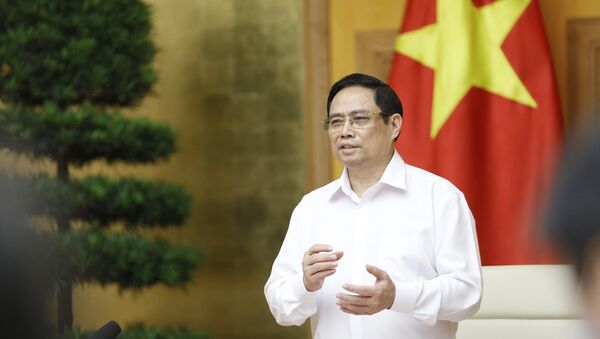 Thủ tướng Phạm Minh Chính yêu cầu Nhà nước, Nhà Khoa học, Nhà doanh nghiệp phối hợp phát triển việc nghiên cứu sản xuất vaccine phòng COVID-19. - Sputnik Việt Nam