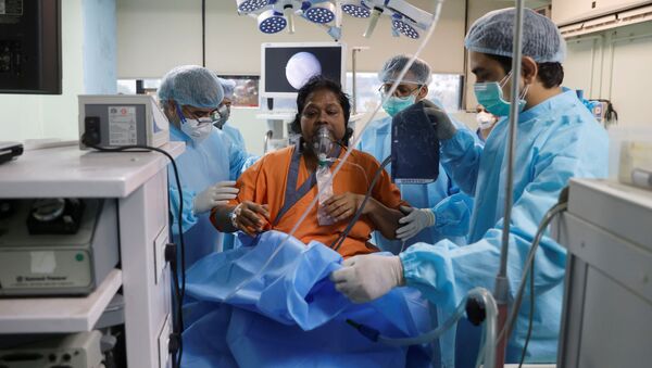 Một bệnh nhân mắc bệnh mucormycosis tại một bệnh viện ở New Delhi, Ấn Độ - Sputnik Việt Nam