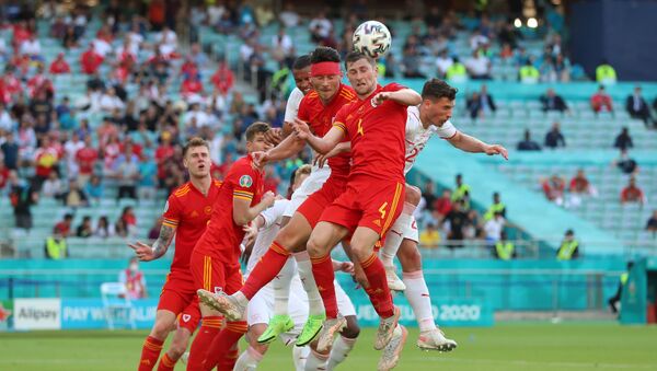 Trận đấu giữa đội tuyển xứ Wales và Thụy Sĩ tại VCK Euro 2020 - Sputnik Việt Nam