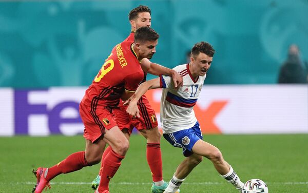 Trận đấu giữa đội tuyển Nga và Bỉ tại Euro 2020 - Sputnik Việt Nam