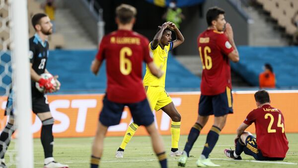 Trận đấu giữa đội tuyển Tây Ban Nha và đội tuyển Thụy Điển tại Euro 2020 - Sputnik Việt Nam