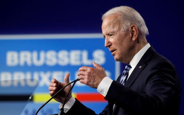 Tổng thống Mỹ Joe Biden tại một cuộc họp báo sau hội nghị thượng đỉnh NATO ở Brussels. - Sputnik Việt Nam