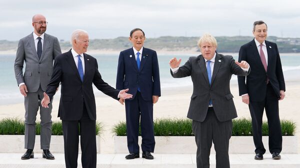 Lãnh đạo các nước Hội nghị Thượng đỉnh G7 chụp ảnh chung tại Cornwall. - Sputnik Việt Nam