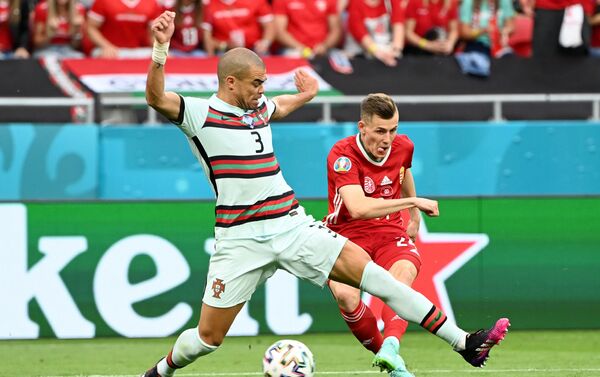 Trận đấu vòng bảng giữa đội tuyển Bồ Đào Nha và đội tuyển Hungary tại EURO 2020. - Sputnik Việt Nam