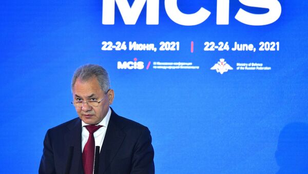 Bộ trưởng Quốc phòng Nga Sergei Shoigu phát biểu tại Hội nghị Mátxcơva lần thứ IX về An ninh Quốc tế ở Mátxcơva. - Sputnik Việt Nam