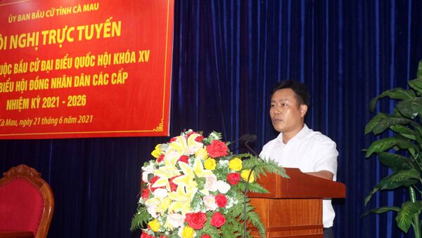 Chủ tịch UBND tỉnh, Chủ tịch Uỷ ban Bầu cử tỉnh Cà Mau Lê Quân phát biểu kết luận Hội nghị. - Sputnik Việt Nam