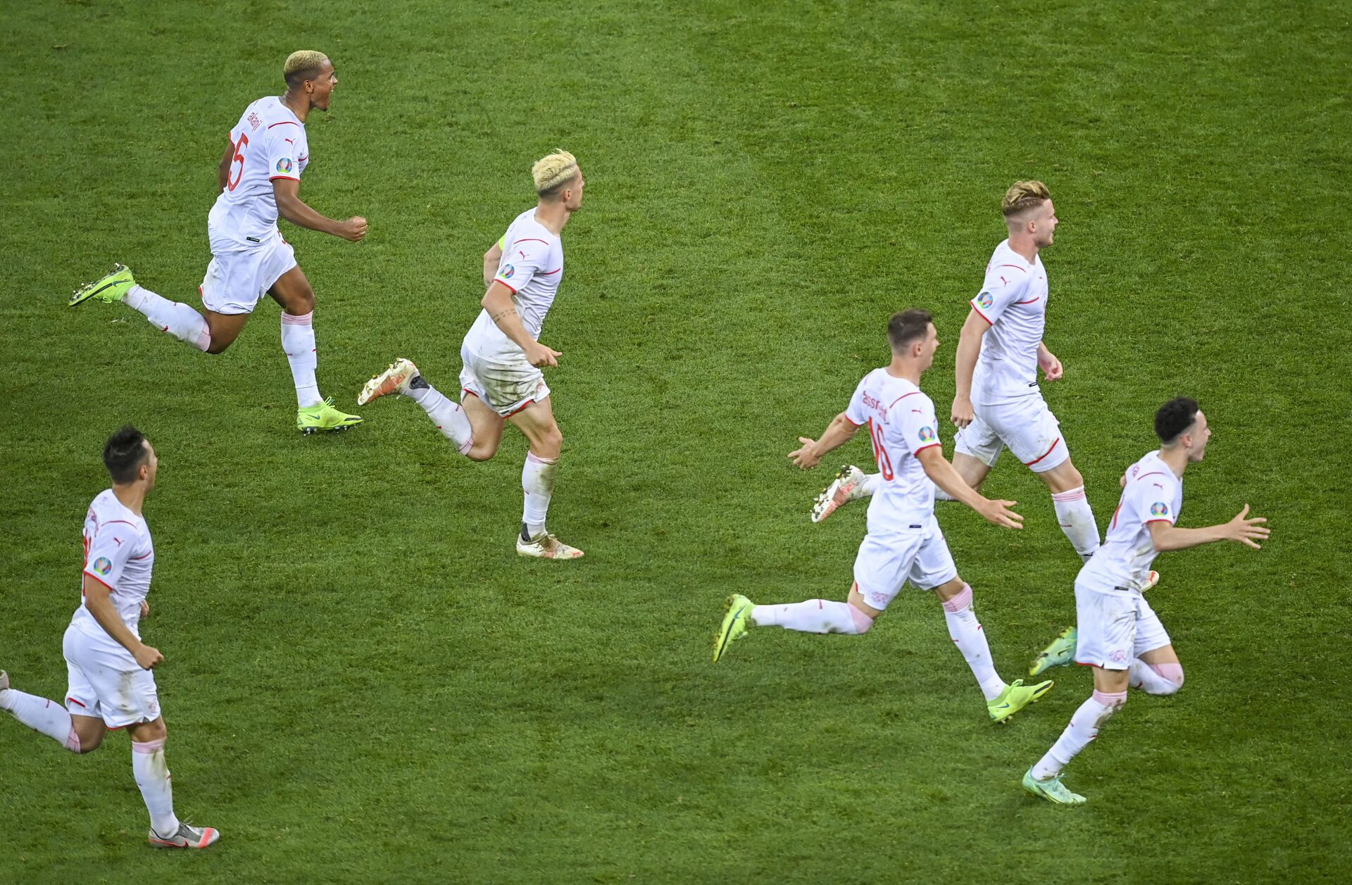 Đội Thụy Sĩ thắng đội Pháp sau loạt đá penalty và tiến vào tứ kết EURO 2020 - Sputnik Việt Nam, 1920, 29.06.2021