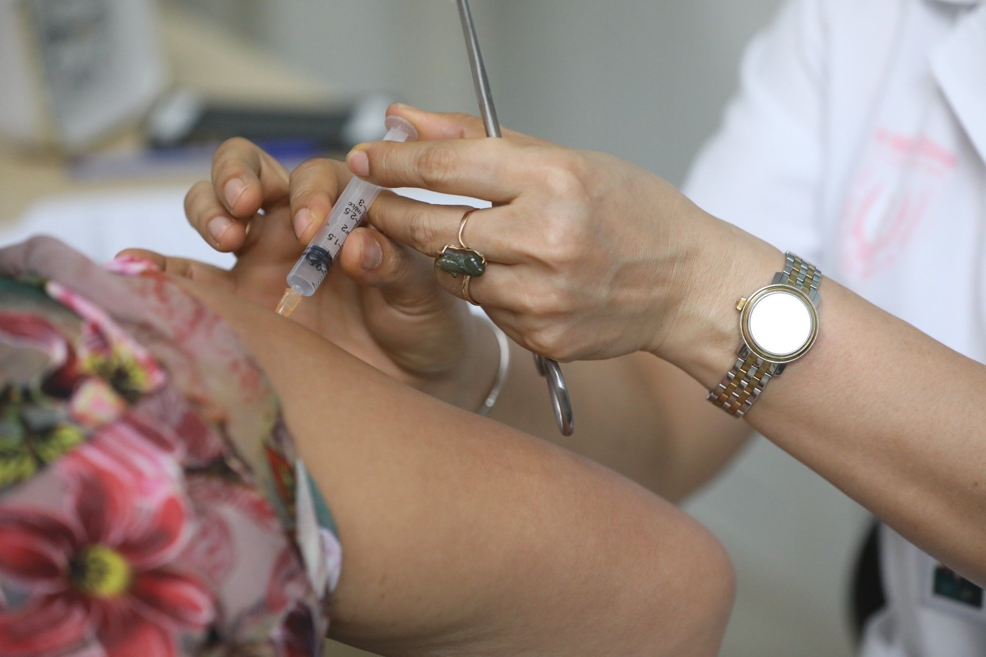 Đại diện WHO nói về việc vaccine “Made in Vietnam” Nanocovax xin cấp phép khẩn cấp Đại diện WHO nói về việc vaccine “Made in Vietnam” Nanocovax xin cấp phép khẩn cấp - Sputnik Việt Nam, 1920, 29.06.2021