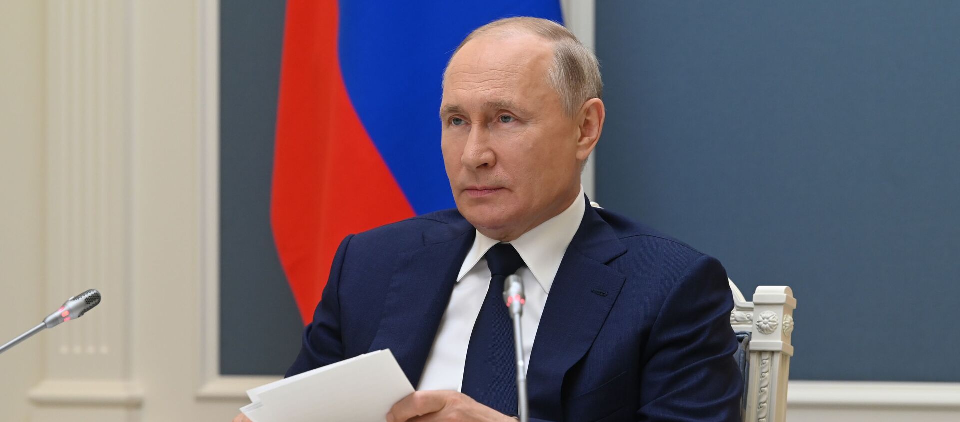 Tổng thống Nga V.Putin tham dự Diễn đàn lần thứ VIII về các khu vực của Nga và Belarus - Sputnik Việt Nam, 1920, 04.07.2021