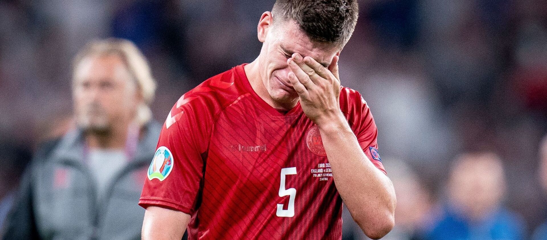 Cầu thủ Đan Mạch sau trận thua bán kết Euro 2020 - Sputnik Việt Nam, 1920, 08.07.2021