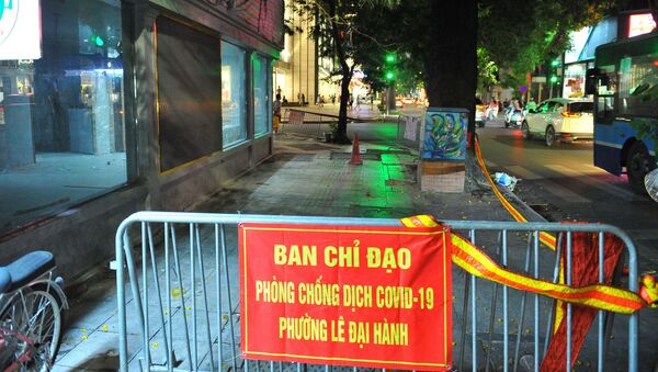 Liên quan ca mắc COVID-19, Hà Nội phong tỏa nhiều hàng quán ở quận Hai Bà Trưng - Sputnik Việt Nam