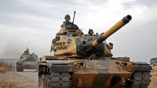 Lính Thổ Nhĩ Kỳ trên xe tăng M60 của Mỹ ở thành phố Tukhar, Syria - Sputnik Việt Nam