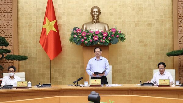 Thủ tướng Phạm Minh Chính chủ trì hội nghị trực tuyến với các tỉnh, thành phía Nam triển khai các biện pháp cấp bách phòng, chống dịch COVID-19 - Sputnik Việt Nam