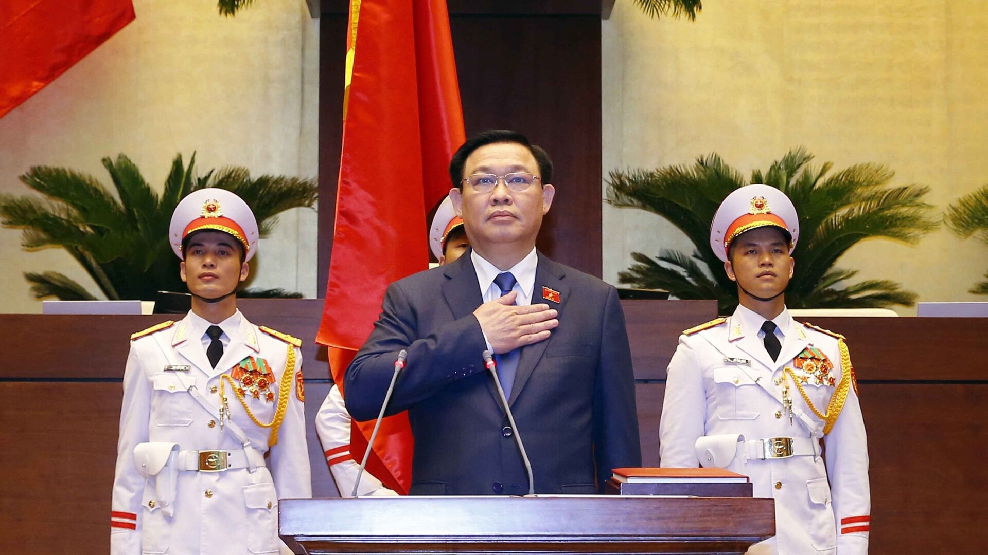 Đồng chí Vương Đình Huệ tuyên thệ nhậm chức Chủ tịch Quốc hội khóa XV. - Sputnik Việt Nam, 1920, 20.07.2021