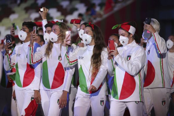 Đội tuyển quốc gia Ý đến tham dự Lễ khai mạc Sân vận động Olympic tại Thế vận hội Mùa hè 2020 - Sputnik Việt Nam