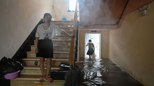 Khách sạn ở Trung Quốc bị ngập lụt do bão Yinfa - Sputnik Việt Nam