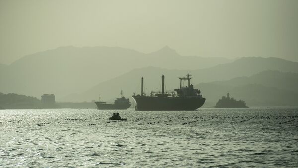 Quang cảnh từ bờ kè đến các con tàu ở vùng nước Wonsan - Sputnik Việt Nam