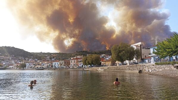 Đám cháy trên đảo Evia, Hy Lạp - Sputnik Việt Nam
